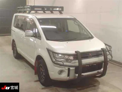 MITSUBISHI DELICA D5