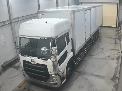 NISSAN UD