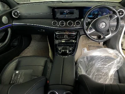 MERCEDES BENZ E CLASS
