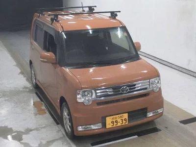 TOYOTA PIXIS SPACE