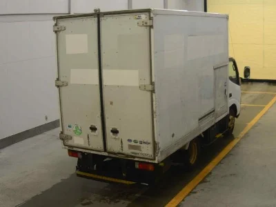 TOYOTA DYNA