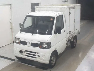 NISSAN CLIPPER TRUCK