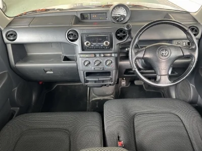 TOYOTA BB