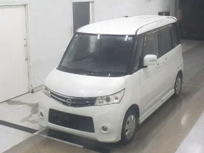 NISSAN ROOX