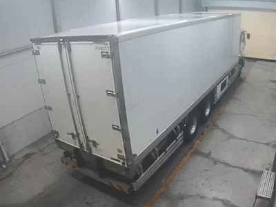 NISSAN UD