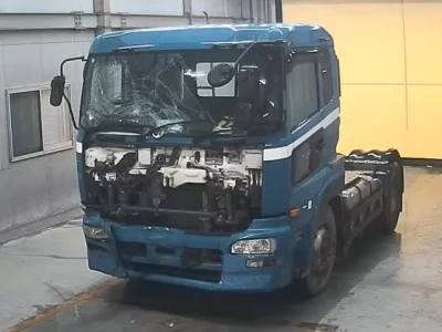 NISSAN UD