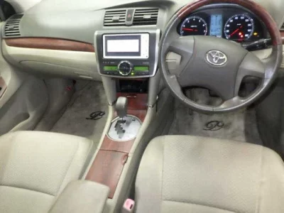 TOYOTA PREMIO