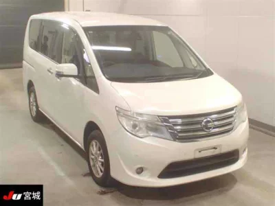 NISSAN SERENA