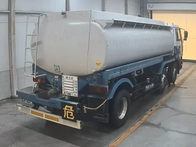 NISSAN UD
