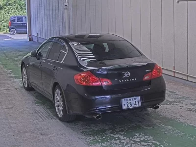 NISSAN SKYLINE