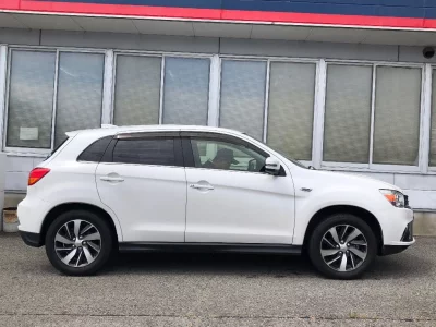 MITSUBISHI RVR