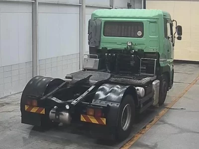 NISSAN UD