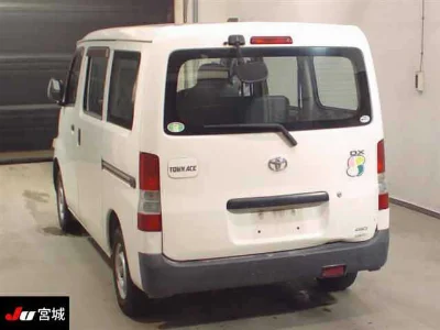 TOYOTA TOWN ACE VAN