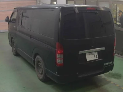 TOYOTA REGIUS VAN