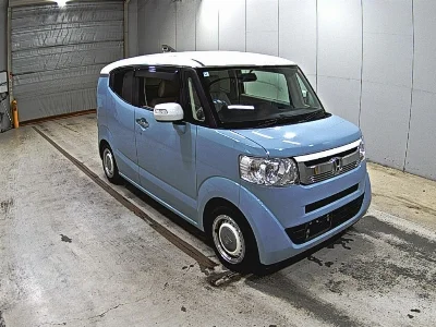 HONDA N BOX SLASH