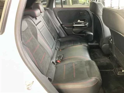 MERCEDES BENZ EQA
