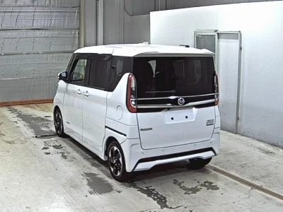 NISSAN ROOX
