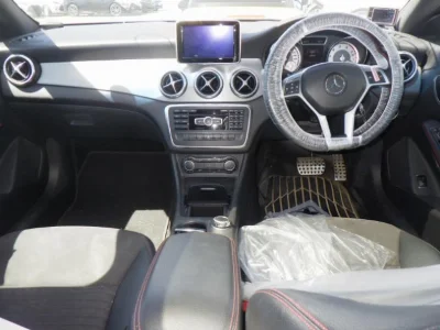 MERCEDES BENZ CLA