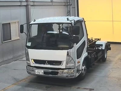MITSUBISHI FUSO FIGHTER
