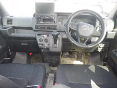 TOYOTA PIXIS VAN