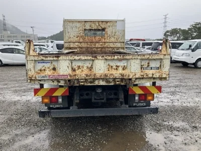 MITSUBISHI FUSO FIGHTER