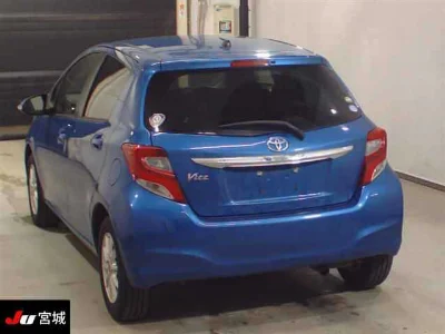 TOYOTA VITZ