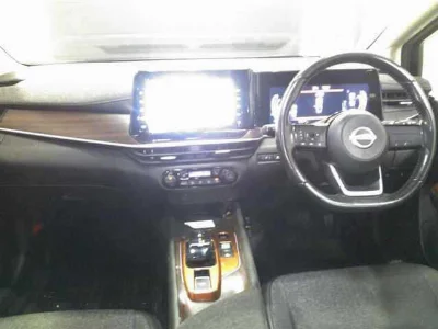 NISSAN AURA