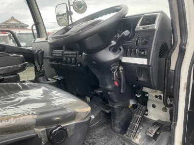 MITSUBISHI FUSO FIGHTER