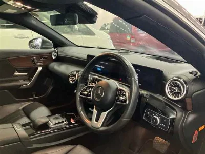 MERCEDES BENZ CLA