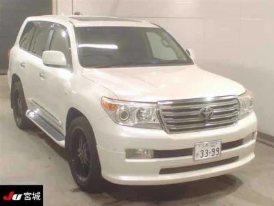 TOYOTA LAND CRUISER
