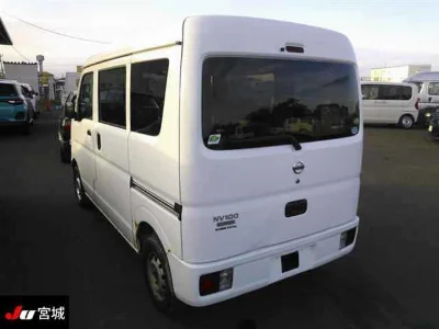 NISSAN CLIPPER VAN