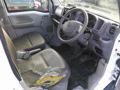 NISSAN CLIPPER VAN