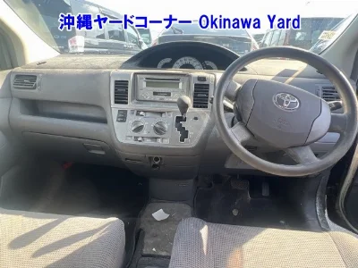 TOYOTA RAUM