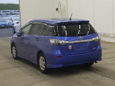 TOYOTA WISH