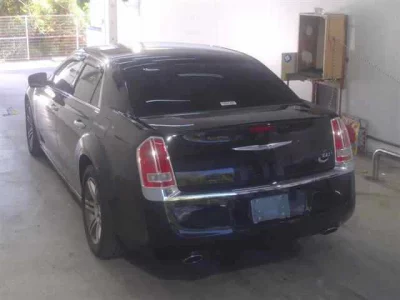 CHRYSLER 300