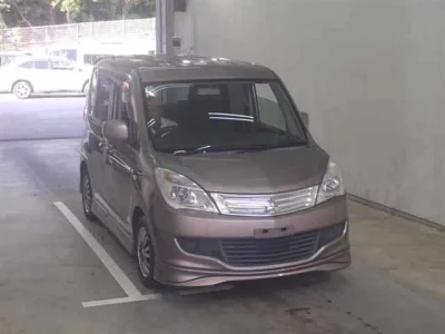 MITSUBISHI DELICA D2