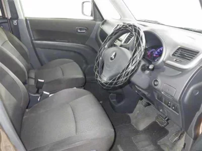 MITSUBISHI DELICA D2