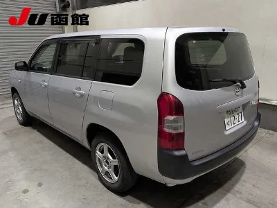 TOYOTA SUCCEED