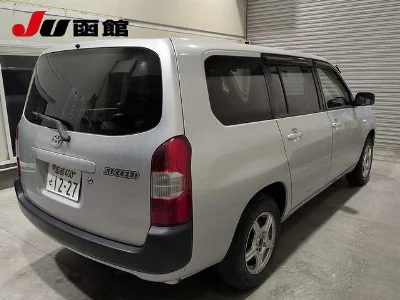 TOYOTA SUCCEED