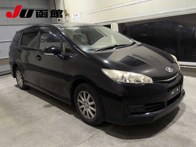 Toyota Wish  с аукциона в Японии