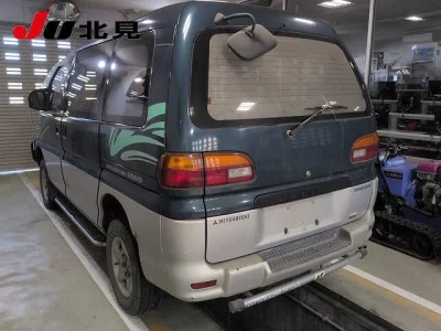 MITSUBISHI DELICA