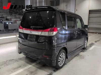 MITSUBISHI DELICA D2