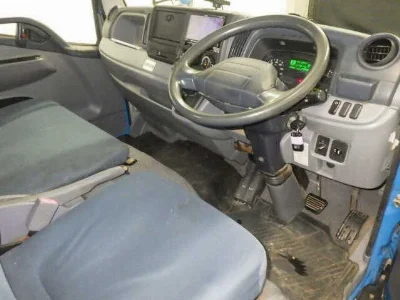 MITSUBISHI CANTER