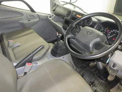 TOYOTA DYNA