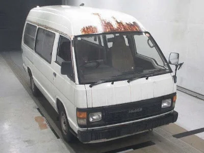 TOYOTA HIACE