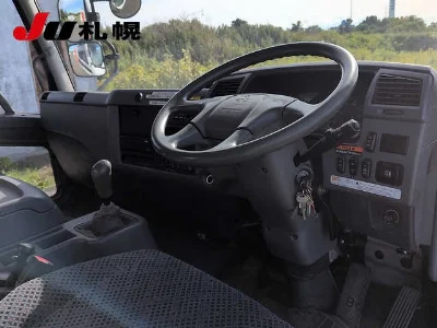 MITSUBISHI FUSO FIGHTER