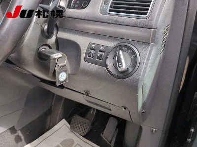 VOLKSWAGEN GOLF TOURAN