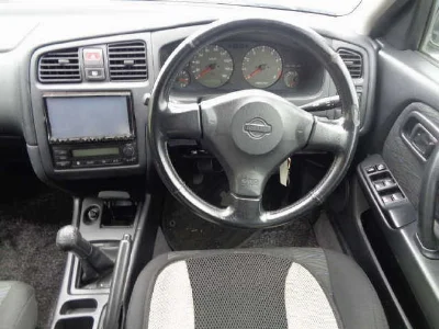 NISSAN PRIMERA