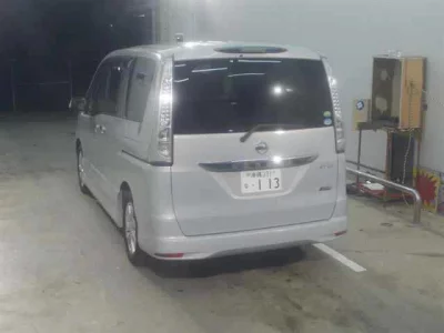 NISSAN SERENA
