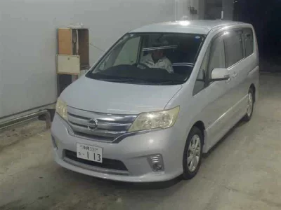NISSAN SERENA